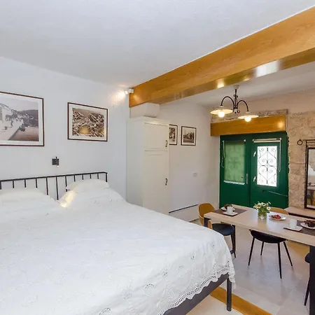 Apartament Pavlimir Stomorska