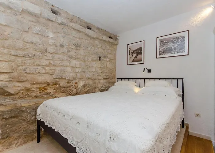 Pavlimir Apartment Stomorska